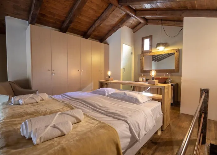 Forest Lodge